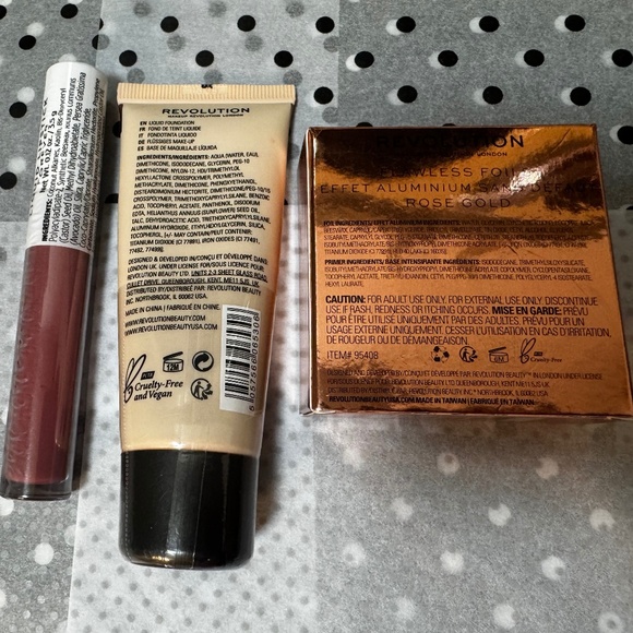 1. Makeby Revolution and Honest Beauty. - Picture 2 of 4